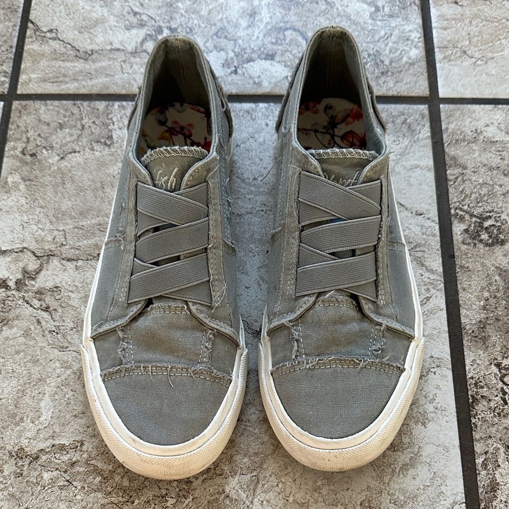 Blowfish Malibu slip on sneakers
